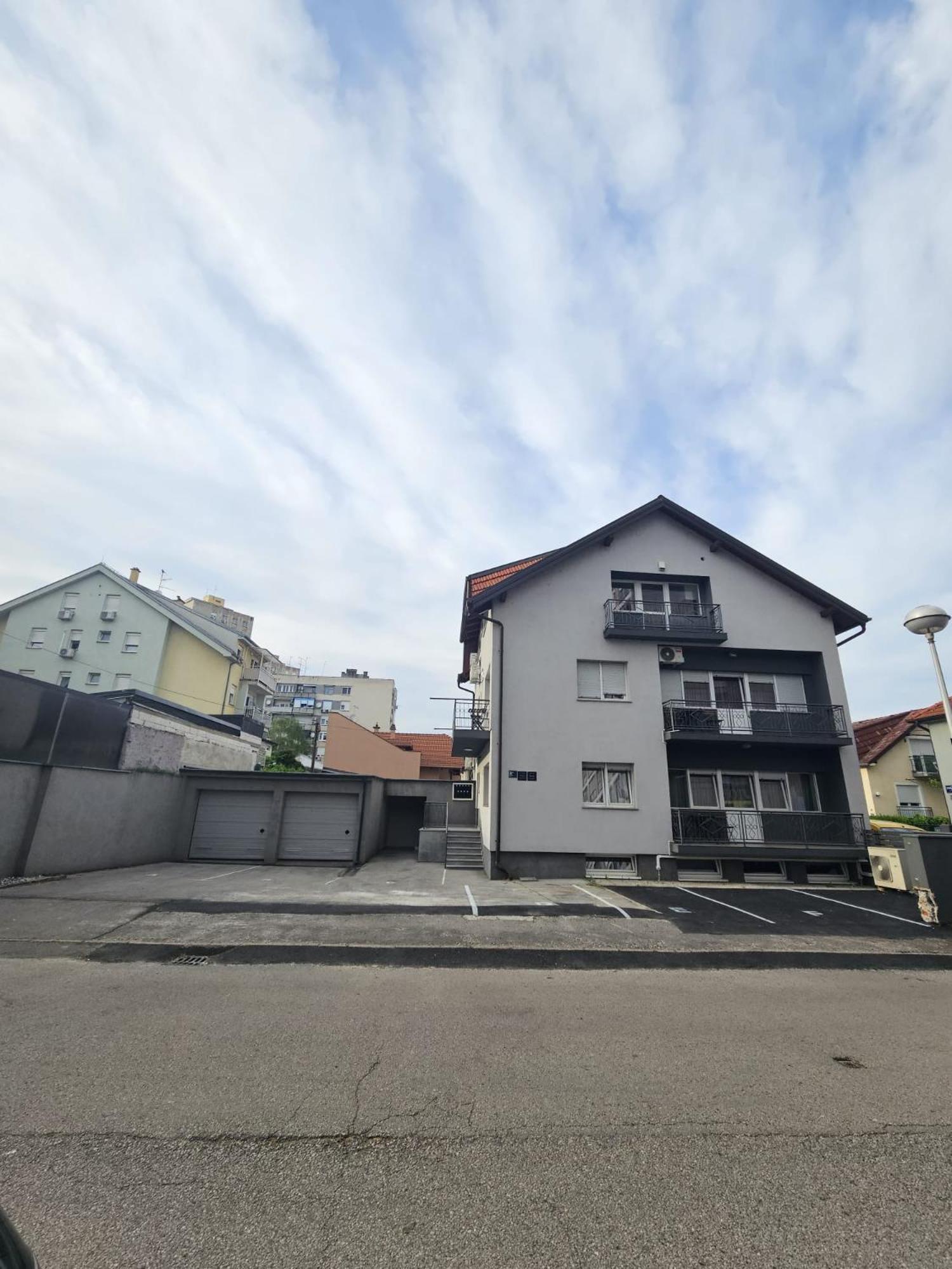 Comfort Apartments Remiza Zagreb Buitenkant foto